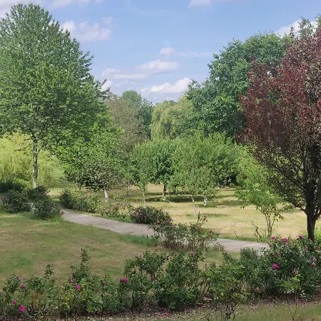 D'hote Spacieuse Et Confortable Avec Bureau Et Salle De Bain Privee Bed & Breakfast Festalemps